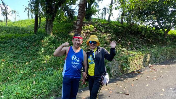 Menteri Dalam Negeri Tito Karnavian bersama istri Tri Suswasti sedang berolahraga, Minggu (15/3/2020). (Ist)