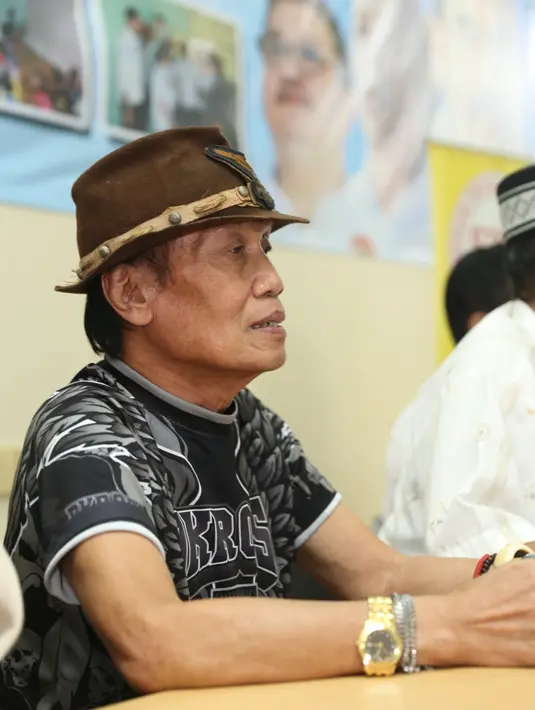 Tessy sendiri mengaku bingung kenapa masih ada saja para artis yang tidak kapok dengan narkoba. Sebagai orang yang pernah merasakan mendekam di penjara akibat narkoba, ia menyarankan yang masih mengonsumsi segera berhenti. (Nurwahyunan/Bintang.com)