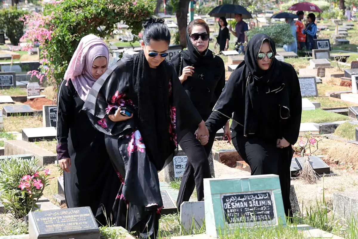 [Bintang] Pemakaman Ibunda Jane Shalimar 