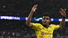 Aksi Ian Maatsen saat membela Borussia Dortmund melawan Real Madrid di final Liga Champions 2023/2024. (INA FASSBENDER / AF)