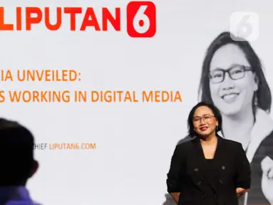 Pemimpin redaksi Liputan6.com Elin Yunita saat memberikan paparannya pada acara Emtek Education & Career Festival 2024 di Studio 6 Emtek City, Studio Indosiar, Daan Mogot, Jakarta, Selasa (30/7/2024). (Liputan6.com/Herman Zakharia)