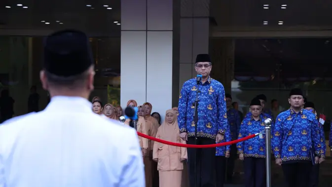 Menaker Yassierli Tekankan Tiga Pesan Kunci saat Pimpin Upacara HUT ke-80 RI