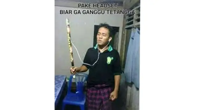 6 Aksi Orang Main Petasan Ini Bikin Tepuk Jidat