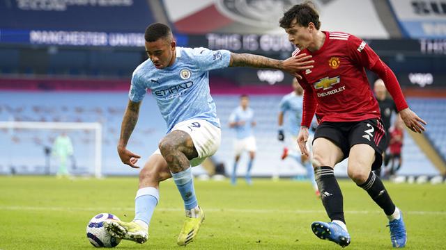 FOTO: MU Permalukan Manchester City di Etihad Stadium