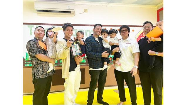 6 Potret Atta Halilintar, Rizky Billar dan Ladislao Camara Temani Anak di Sekolah