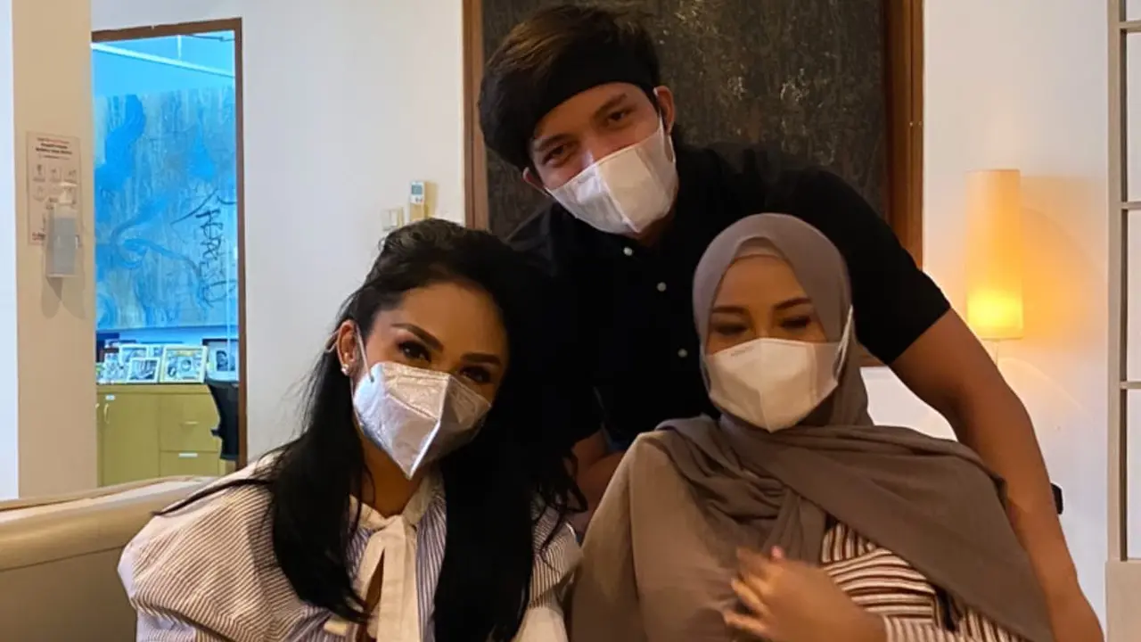 Pesan Krisdayanti untuk Aurel Hermansyah yang Alami Keguguran