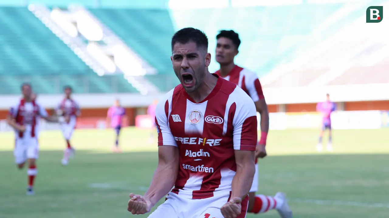FOTO David Gonzalez, striker Persis Solo