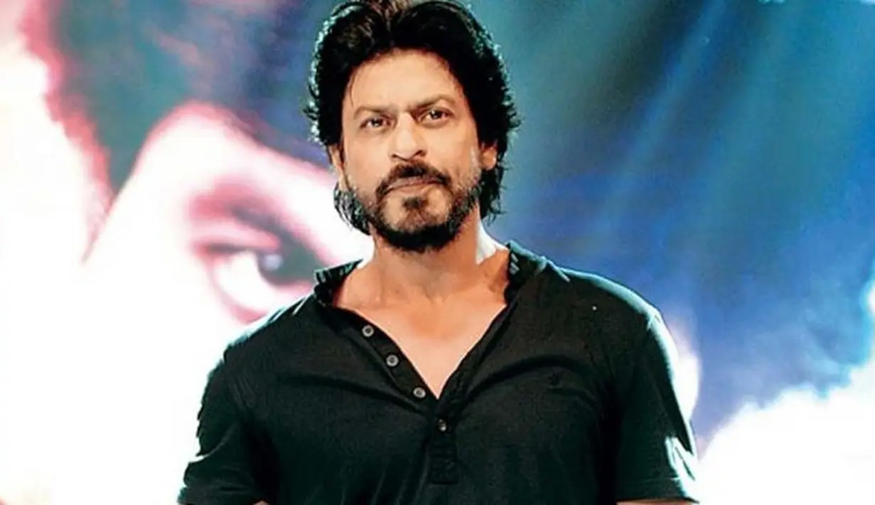 Shahrukh Khan jatuh cinta pada Gauri saat pandangan pertama, oleh karena itu ia menyebutnya sebagai teorema Gaurima. (Foto: fearlessmotivation.com)