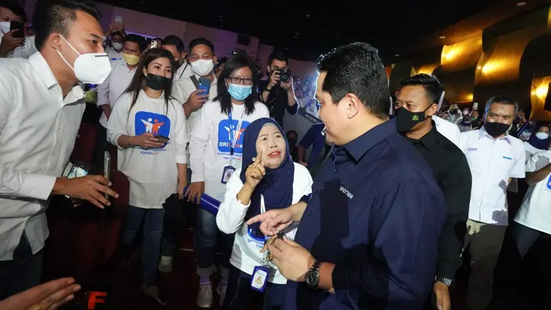 Menteri BUMN Erick Thohir menghadiri Halal Bi Halal BRILinkers: Rumahnya Paguyuban Agen Brilink” di Surabaya, Sabtu (14/5/2022).