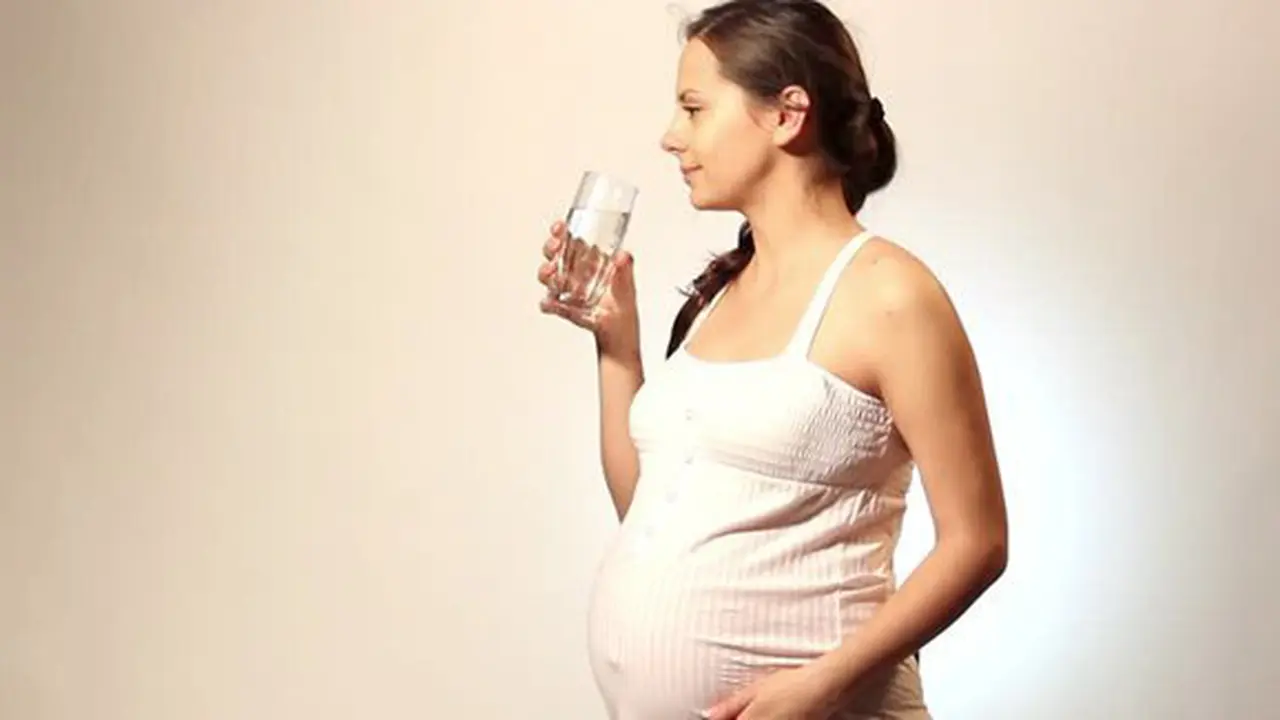 Pentingnya minum air putih./Copyright shutterstock.com