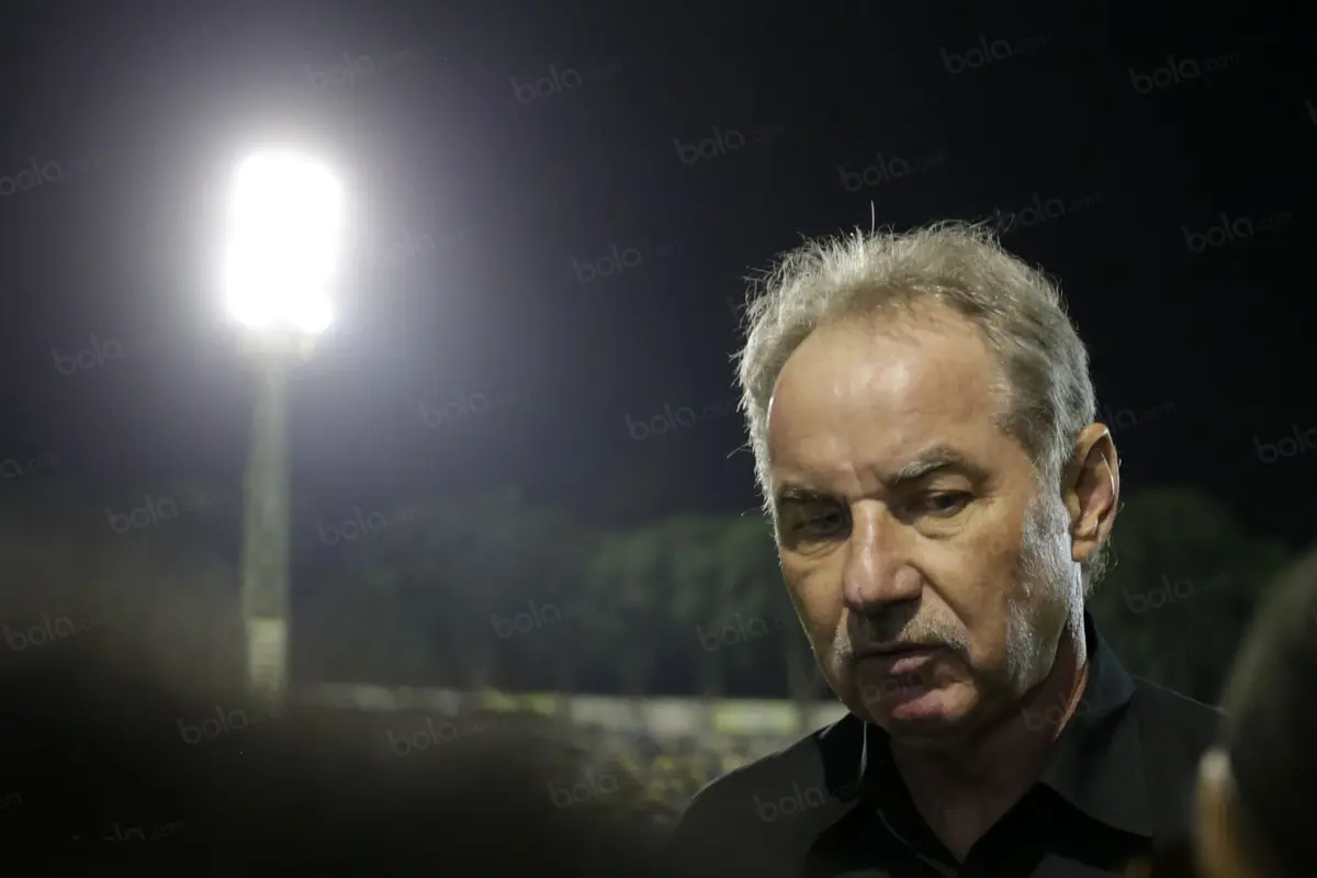 Alfred Riedl