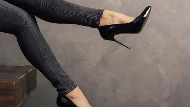 5 Inspirasi OOTD dengan Stiletto Heels Agar Penampilan Makin Stylish dan Nggak Boring (photo by freepik.com)