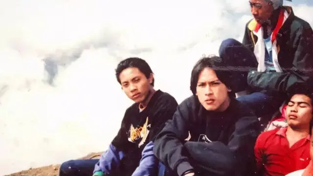 Viral, Ini 7 Potret Lawas Chef Juna Rorimpandey Bak Idol K-Pop