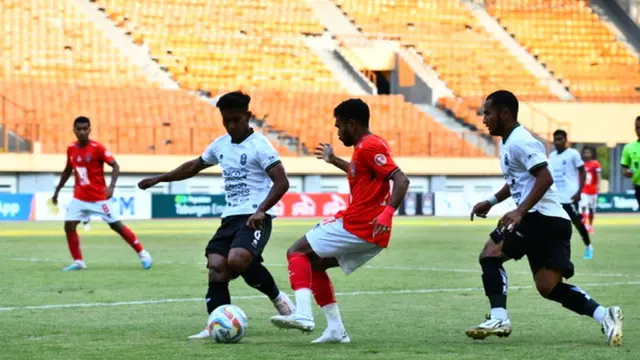 Malut United Vs Nusantara United