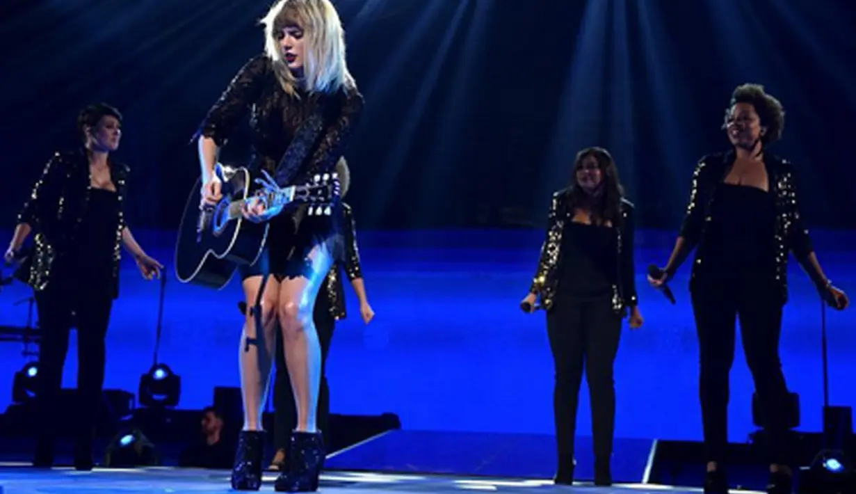 Cukup lama tak tampil di depan umum, Taylor disebut menghilang. Setelah kabar itu tersebar, komentar yang sifatnnya mem-bully pun diterima Taylor di berbagai media sosialnya. (Instagram/Taylorswift)