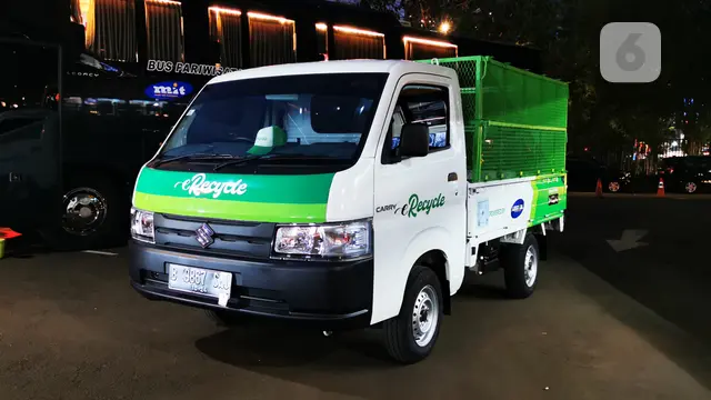 Mobil Pengangkut Sampah milik PT Multi Inti Digital Lestari