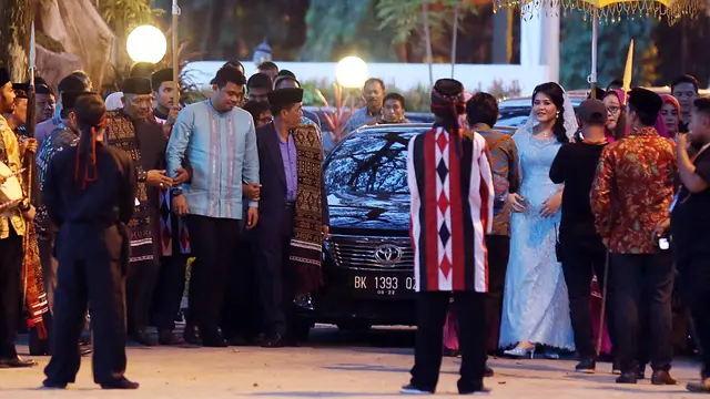 [Bintang] Pernikahan Kahiyang dan Bobby