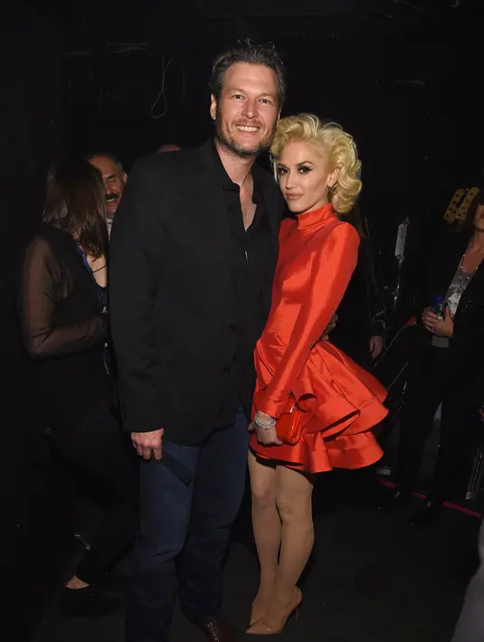 Penyanyi berusia 39 tahun itu melamar Gwen di kediaman kekasihnya di Los Angeles. Suasana yang sudah dibuat sedemikian romantis itu ternyata membuat Blake kecewa. (AFP/Bintang.com)