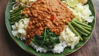 10 Rekomendasi Tempat Makan Pecel di Solo, Kuliner Ikonik Jawa 2026