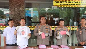 Ungkap kasus penusukan bos kafe di Bandar Lampung. (Liputan6.com/Ardi Munthe)