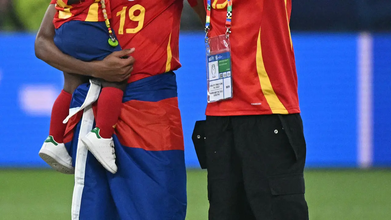 Lamine Yamal Rengkuh Trofi Pemain Muda Terbaik Euro 2024