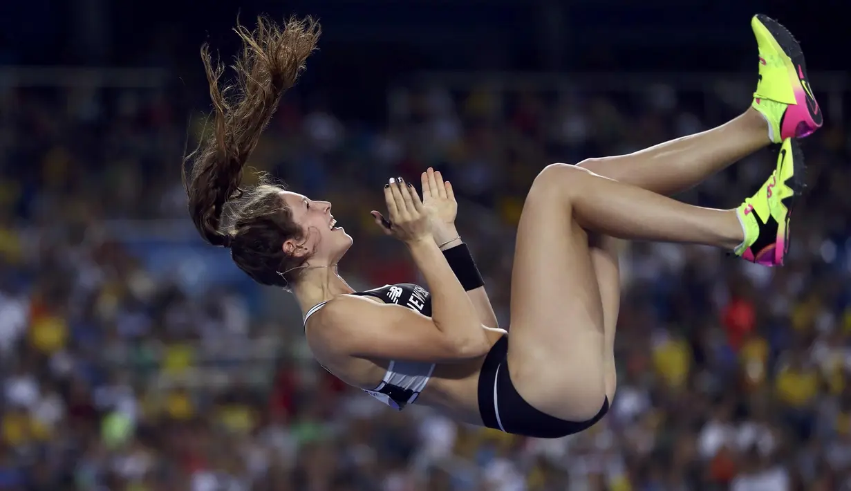 Eliza McCartney lahir pada tanggal 11 December 1996 di Auckland, Selandia Baru. (REUTERS/Kai Pfaffenbach)