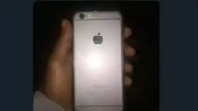 6 Potret Orang Gagal Pamer iPhone, Ada yang Janggal