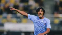 Legenda sepak bola Jepang, Shunsuke Nakamura. (Bola.com/J League)