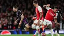 Gol Leandro Trossard pada menit ke-76 menyelamatkan Arsenal dari kekalahan melawan Bayern Munich di Emirates Stadium. (Adrian DENNIS/AFP)