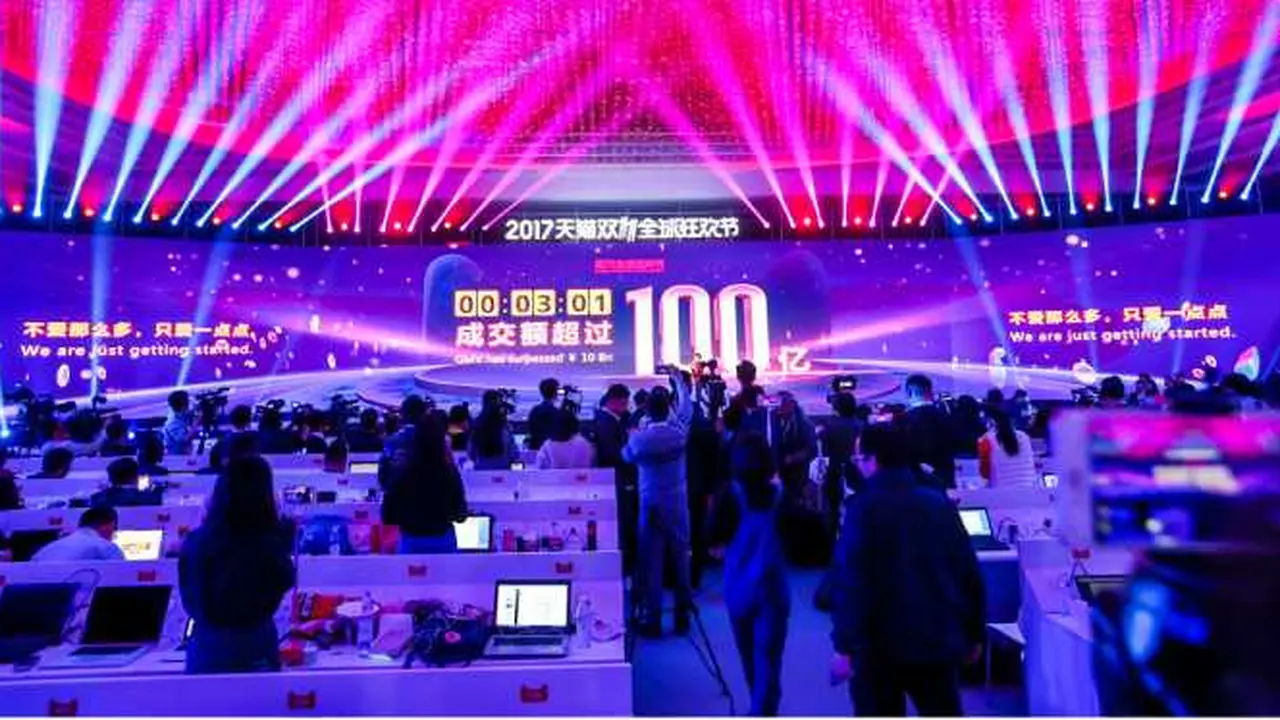 Dalam perhitungan langsung, Alibaba berhasil memecahkan rekornya tahun dengan transaksi masuk sebesar 10 triliun Yuan dalam waktu 3 menit.