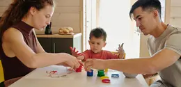 Dalam keseharian, anak belum sepenuhnya memahami konsep waktu atau mana kegiatan yang perlu didahulukan (Sumber: Pexels.com)