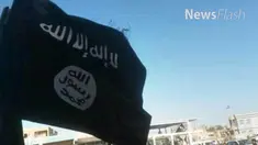 Singapura melarang masuk 8 warga negara Indonesia asal Padang, Sumatera Barat. Imigrasi Singapura mendapati gambar bendera ISIS di telepon genggam salah seorang WNI.