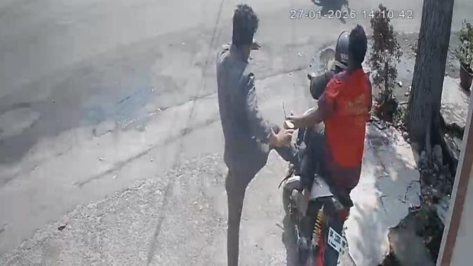 CCTV Rekam Aksi Gembong Narkoba Kabur Usai Sidang di PN Lubuk Pakam