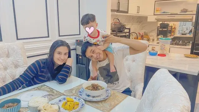 Rumah Angbeen Rishi dan Adly Fairuz