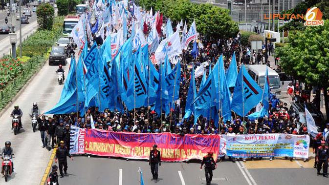 7 Alasan Buruh Demo Besar-besaran Saat May Day - Bisnis ...