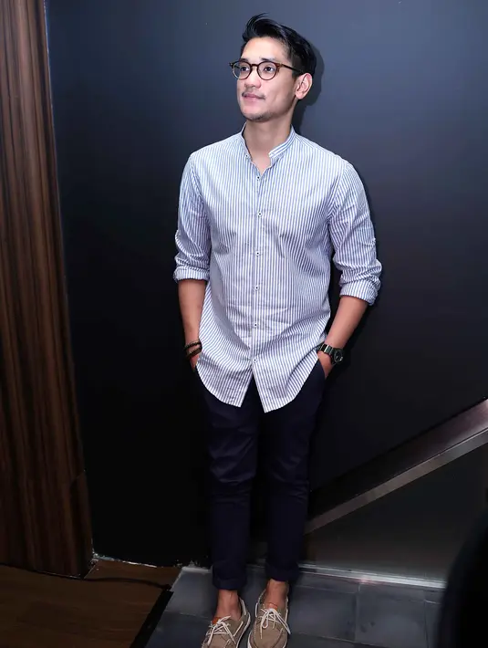 "Ocha salah satu yang men-support dan akhirnya membantu saya dari pemalu yang tertutup sekarang sudah mulai terbuka dan lebih enjoy lah. Ocha termasuk yang membuat saya lebih percaya diri," pungkas Afgansyah Reza. (Nurwahyunan/Bintang.com)
