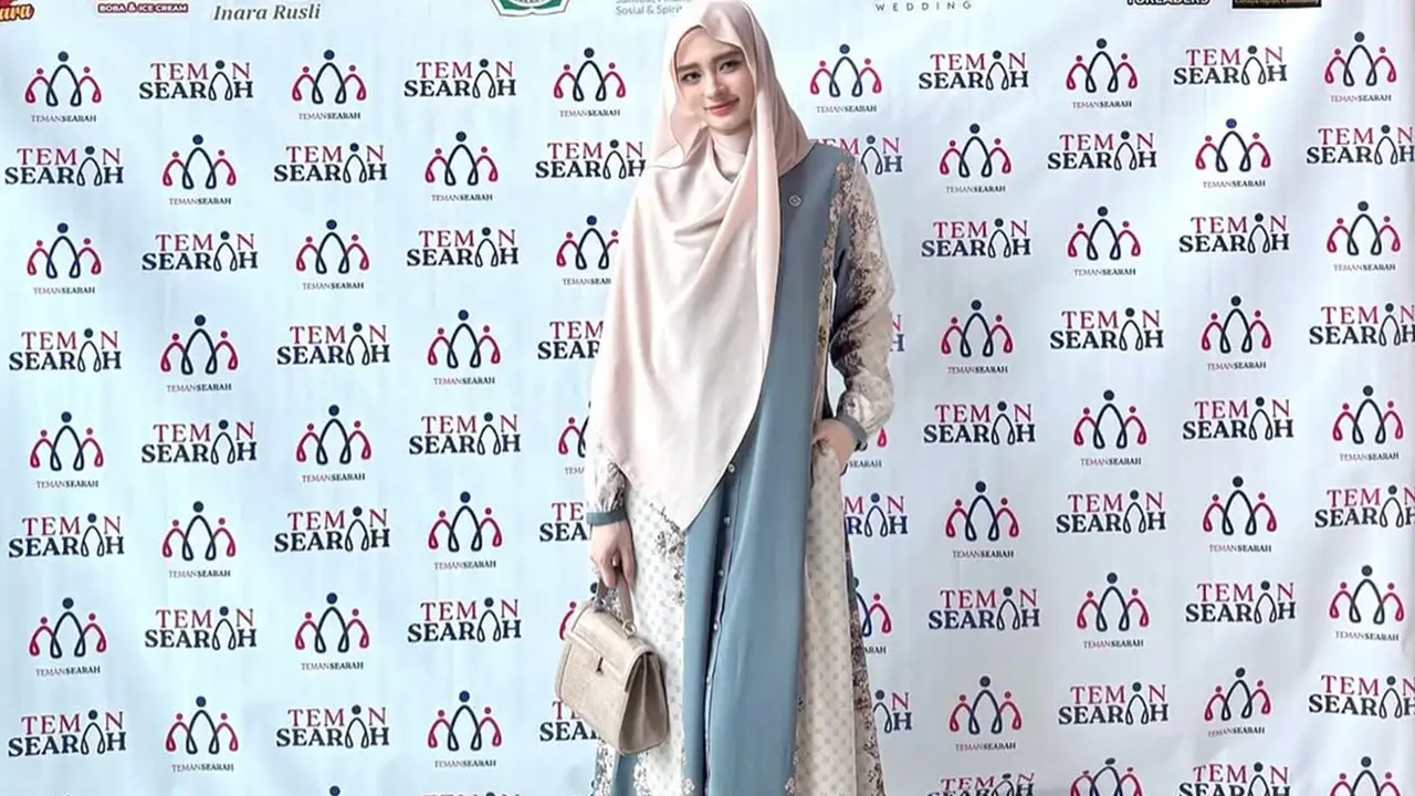 6 Model Gamis Simpel Inara Rusli, Anggun dan Modis untuk Tampilan Kekinian