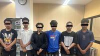 Polres Metro Jakarta menetapkan tujuh orang sebagai tersangka dalam unjuk rasa rusuh di Kantor Kemenpora. (Liputan6.com/Ady Anugrhadi).