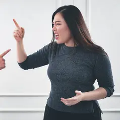 Cancer lebih mengutamakan perasaan, sedangkan Aries dikenal blak-blakan. Perbedaan ini kerap menjadi tantangan dalam hubungan mereka. (Foto/Dok: Pexels)