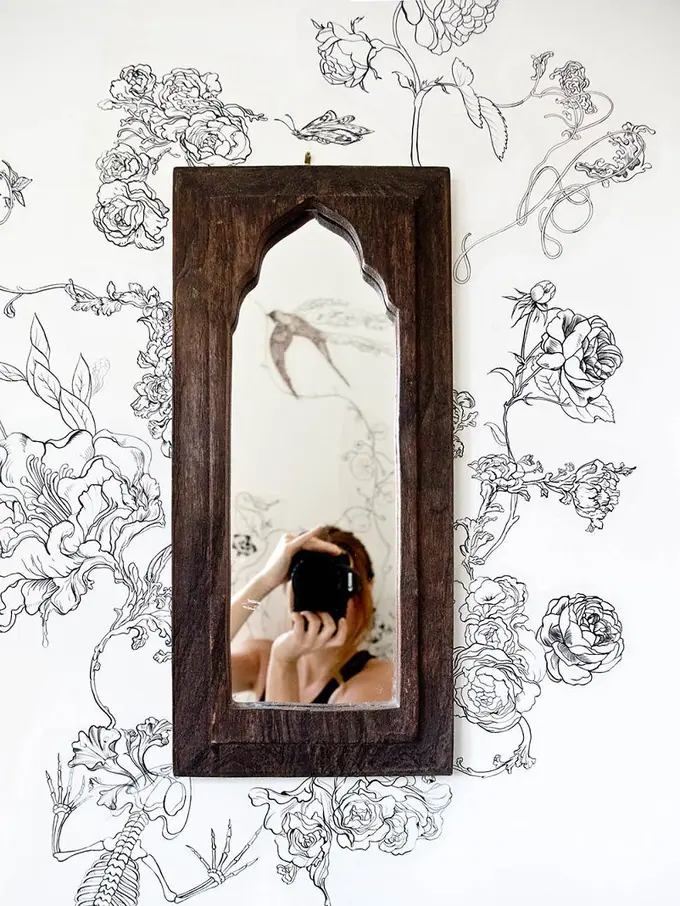 [bintang] Toilet Penuh Ilustrasi Ini Bikin Kamu Betah Nongkrong dan Selfie