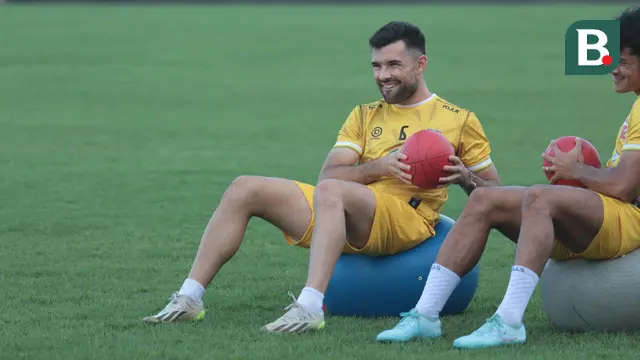 Bek asal Spanyol Ruxi