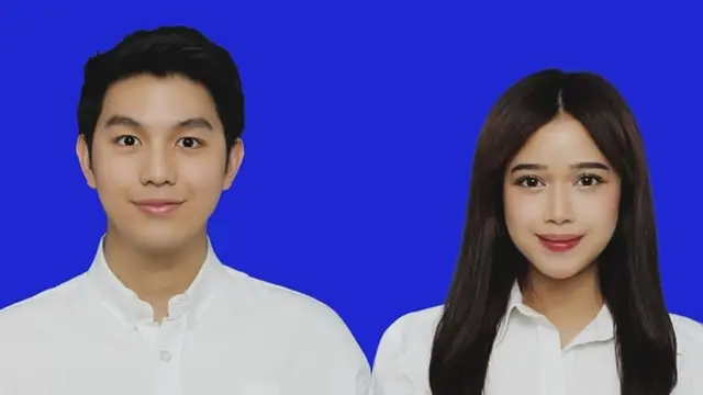 Potret Pas Foto Latar Biru Seleb Wanita