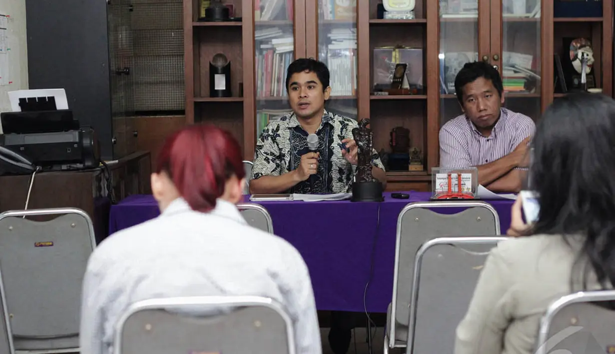 Konferensi pers Aliansi Jurnalis Independen (AJI) di Kantor AJI, Jakarta, Selasa (23/12/2014). (Liputan6.com/Faizal Fanani)