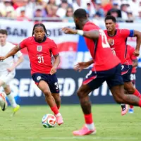 Rio Ngumoha Curi Perhatian Bersama Inggris, tapi Regulasi FIFA Menutup Jalannya ke Piala Dunia 2026