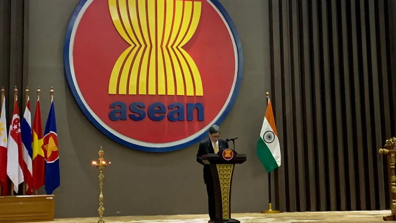 Sekjen ASEAN Lim Jock Hoi dalam acara peluncuran kerja sama pendidikan ASEAN dan India.