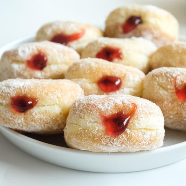 Cara Membuat Donat Bomboloni Empuk Dengan 4 Langkah Lifestyle Fimela Com