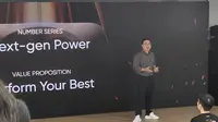 Vice President and CMO Realme Chase Xu saat memperkenalkan 320W Supersonic Charge. (Liputan6.com/Agustina Melani)