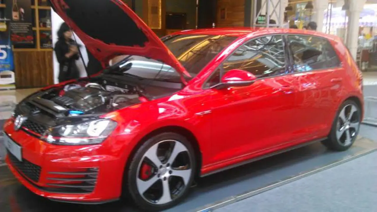  Volkswagen Optimistis Stok Golf GTI di Indonesia Bakal Ludes