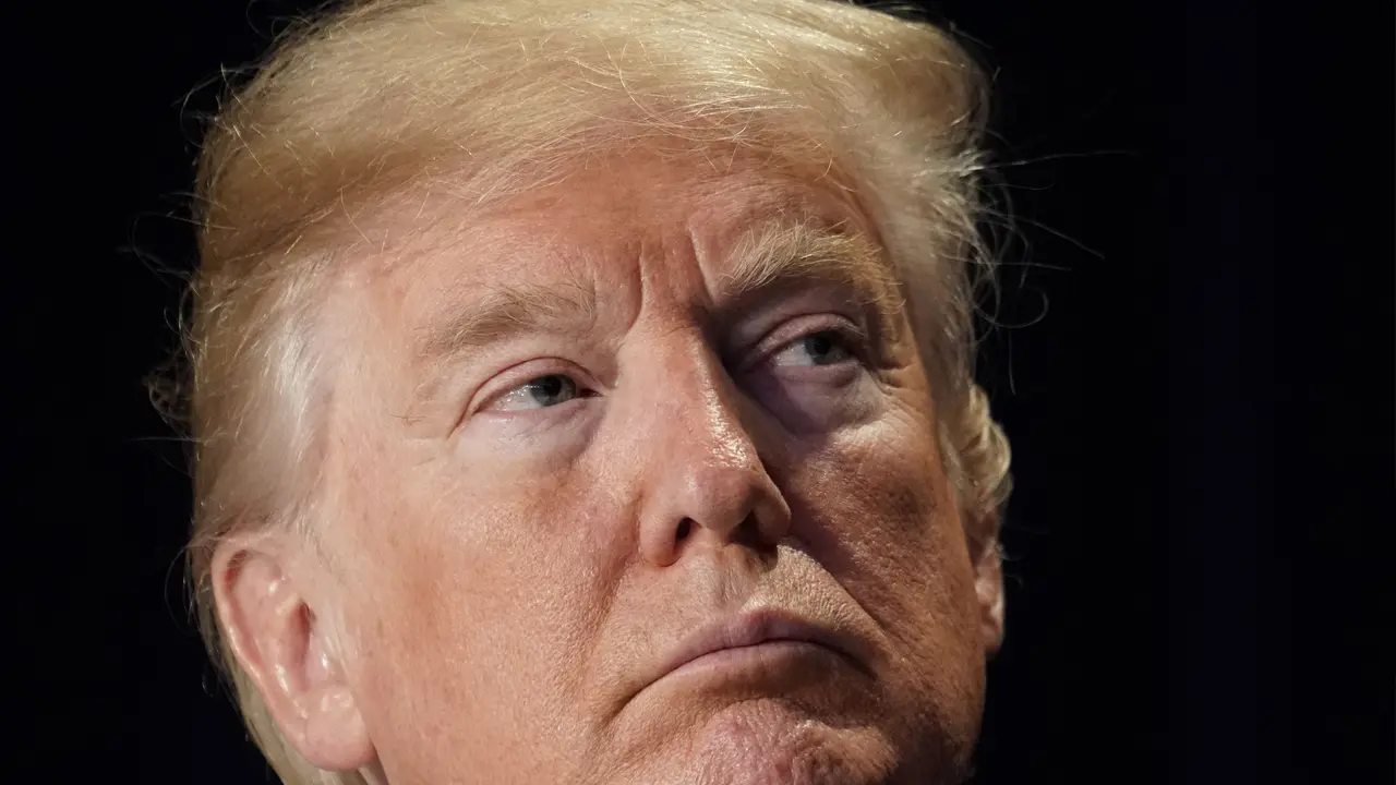 Ekspresi Donald Trump Saat Hadiri National Prayer Breakfast
