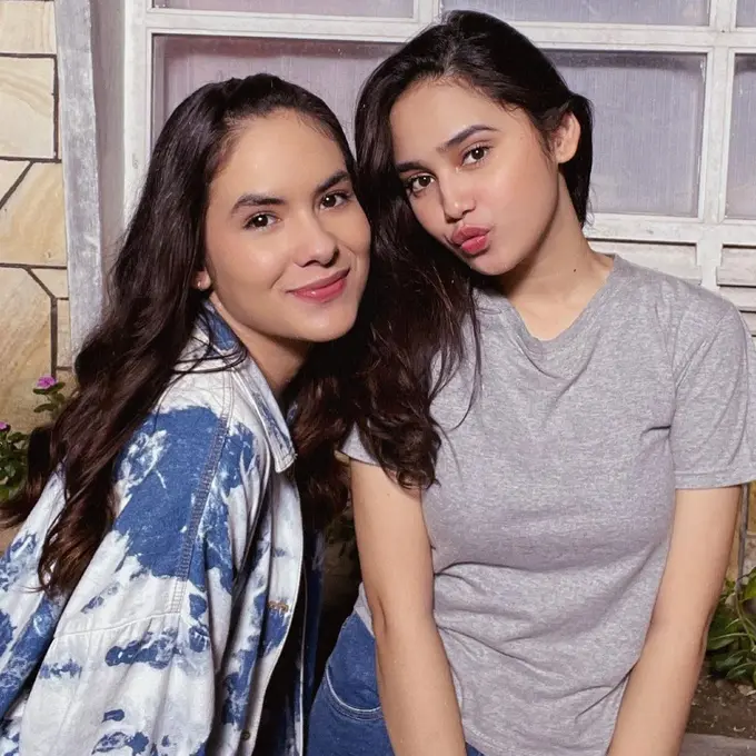 9 Tahun Bersahabat, Ini 6 Potret Kebersamaan Syifa Hadju dan Steffi Zamora